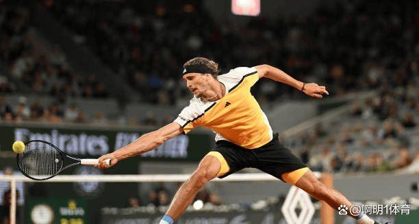 法国网球队险胜美国网球队，兹维列夫打破历史纪录的简单介绍