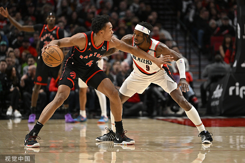 开拓者惊险逆转爵士，利拉德狂砍32分，戈贝尔无解的简单介绍