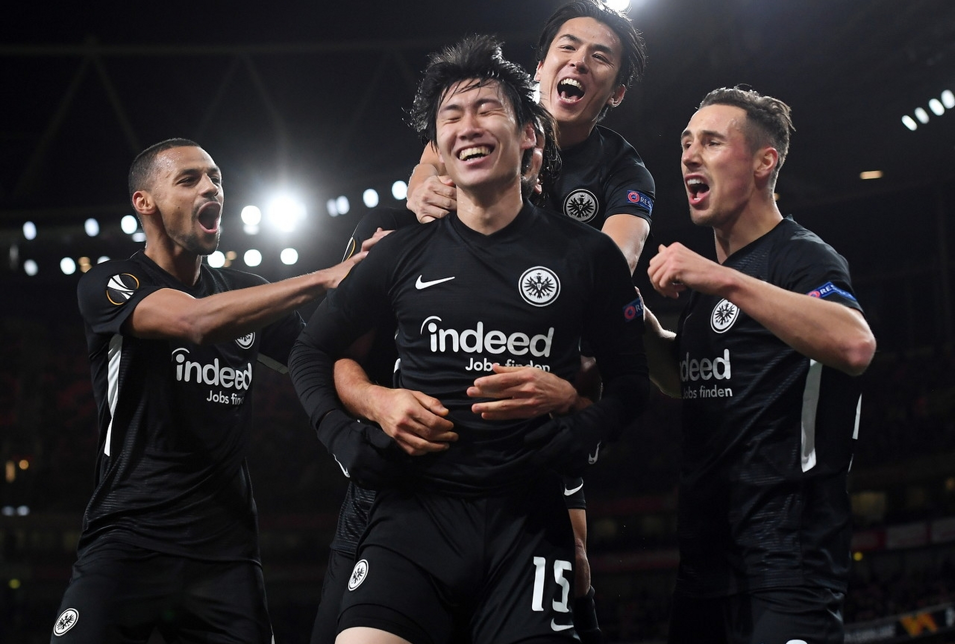 法兰克福豪取胜利，继续保持冲击前四！