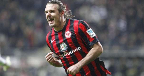 法兰克福豪取胜利，继续保持冲击前四！