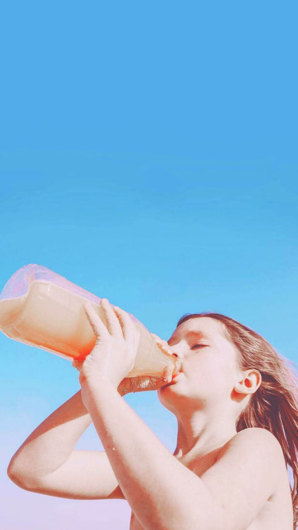 日本对阵瑞典，范戴克连番破门，助球队拉开差距