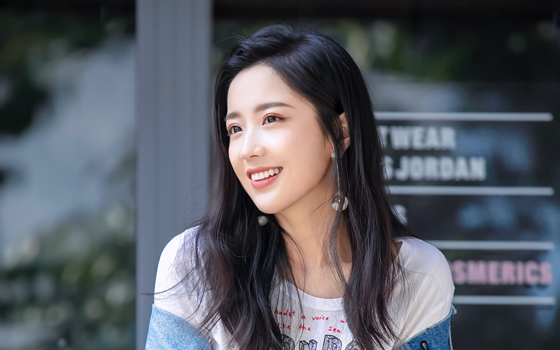 金色黎明前，阿什拉夫一脚踢碎旧秩序，世界杯之夜属于摩洛哥