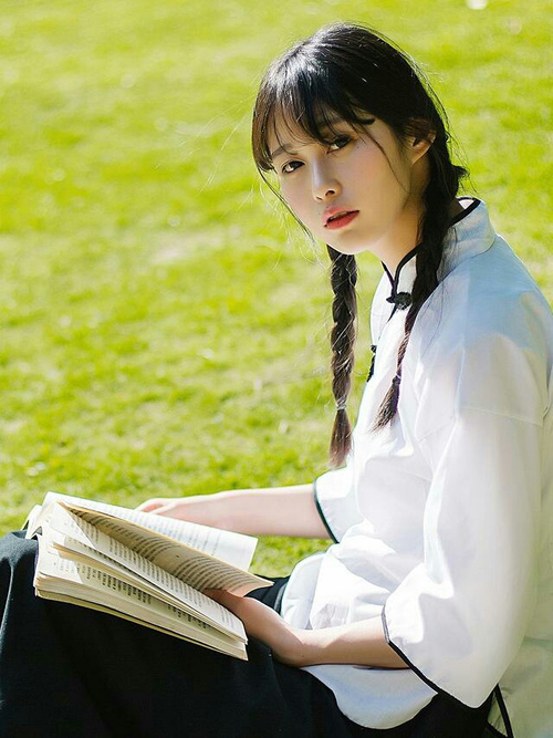 格列兹曼欧冠封神之战，马竞连击曼城，搅动英超争冠风云