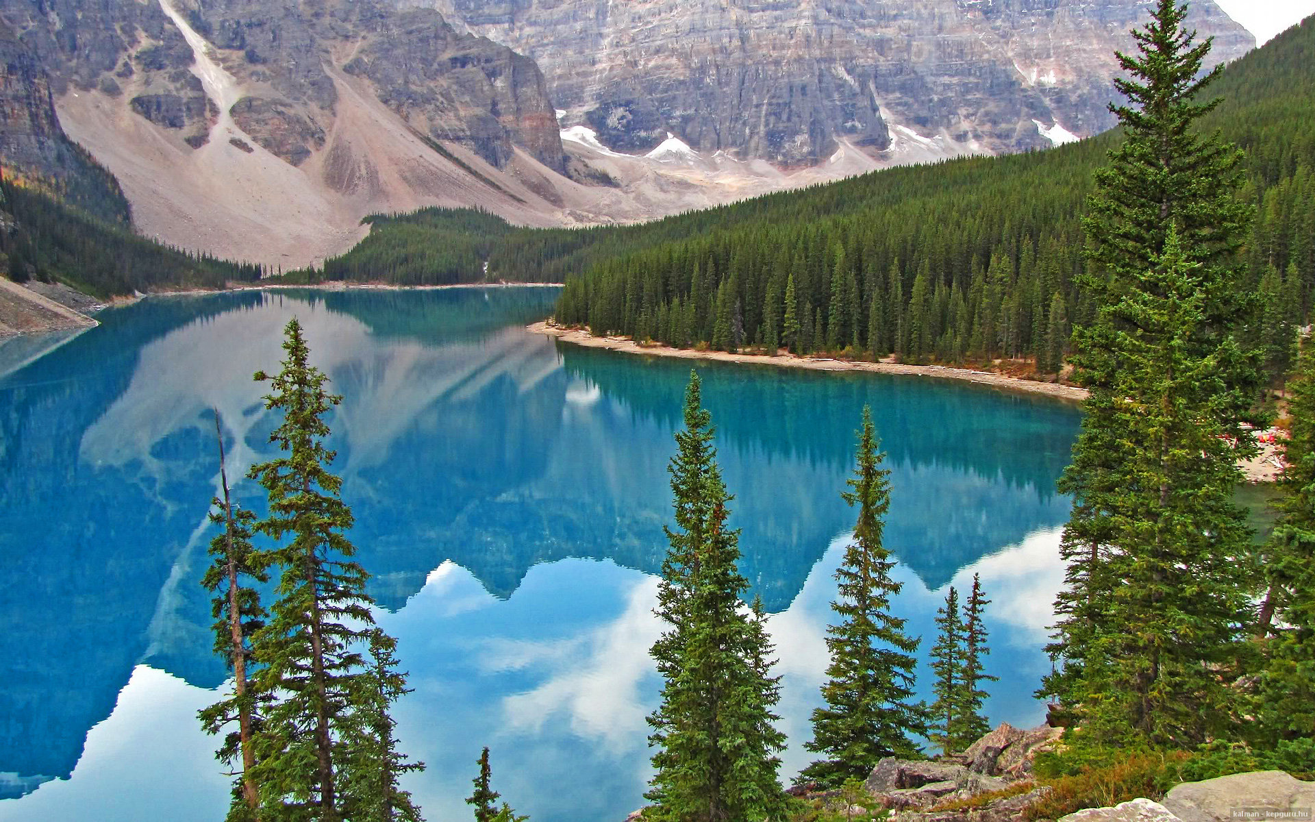 卡塔尔连续得分压制雷恩，奥纳纳成为关键先生